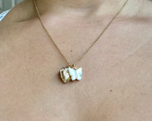 Load image into Gallery viewer, Dainty Heart Locket Necklace
